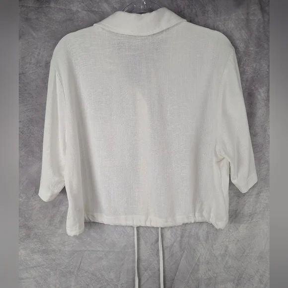 IKT Maggie Size Medium White 30% Linen Cropped Blouse With Drawstring Waist - Picture 2 of 12
